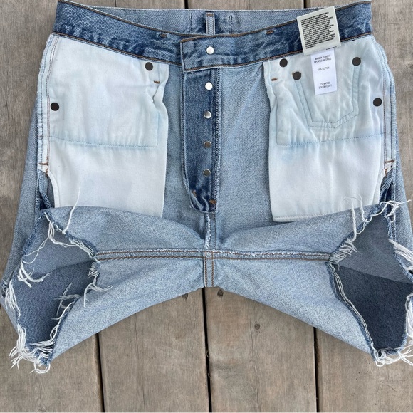 SOLD Agolde Rumi Denim Short - Picture 13 of 13